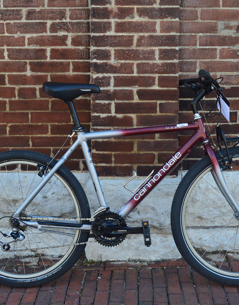Cannondale Bike: Cannondale M400 : 18"