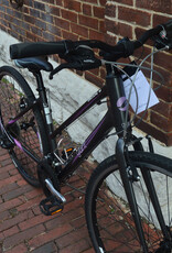 Giant Bike : Giant Escape : 17"