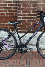 Giant Bike : Giant Escape : 17"