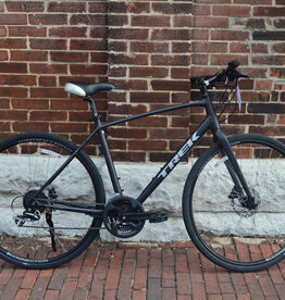 Trek Bike: Trek FX2: 20"