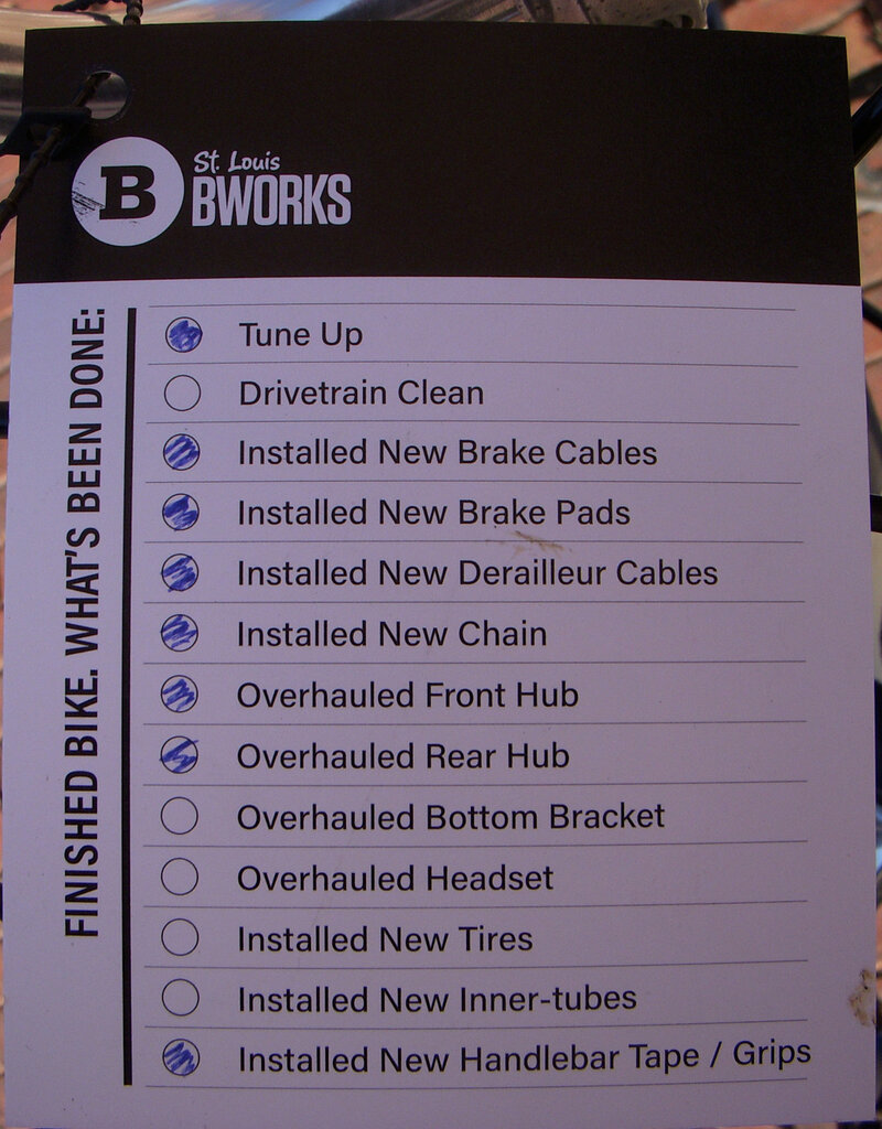 Specialized Bike : Specialized Expedition Sport : 19"