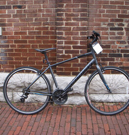 Specialized Bike : Specialized Crossroads Sport : 19"