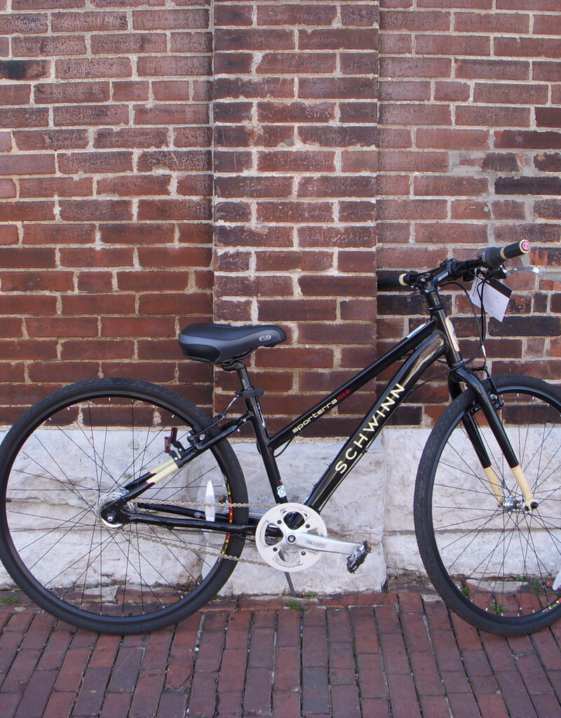Schwinn Bike : Schwinn Sporterra : 15"