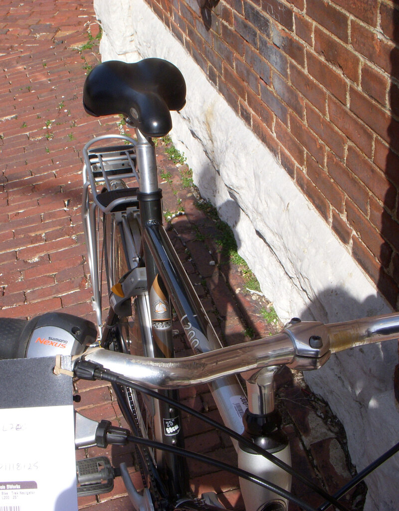 Trek Bike : Trek Navigator L200 : 25"