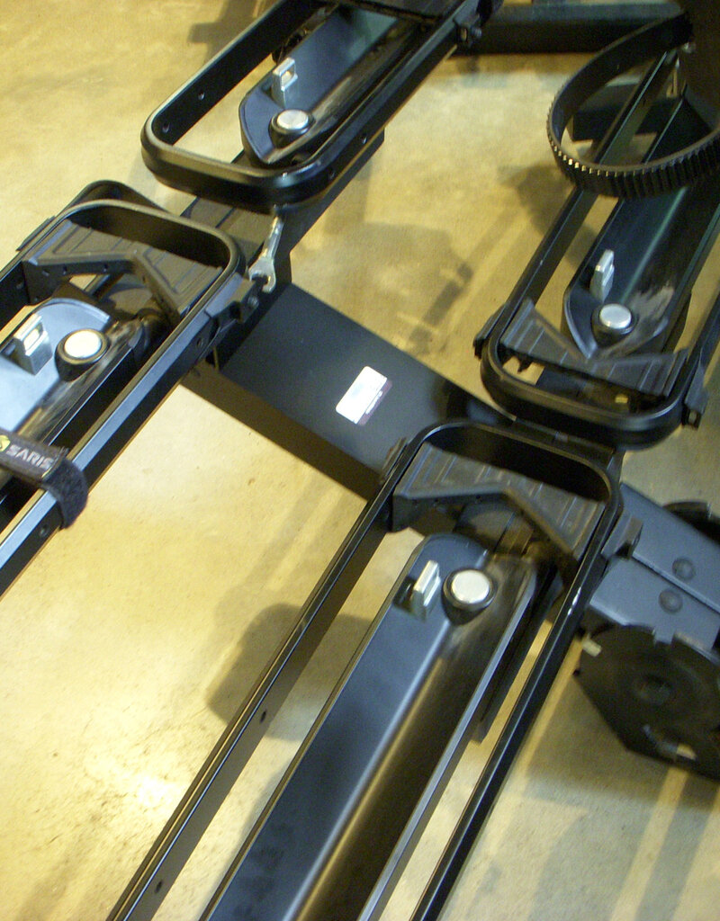 Saris Car Rack : 2 Bike Saris Duo : 2" hitch