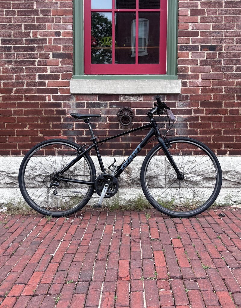 Giant Giant Escape : 17"