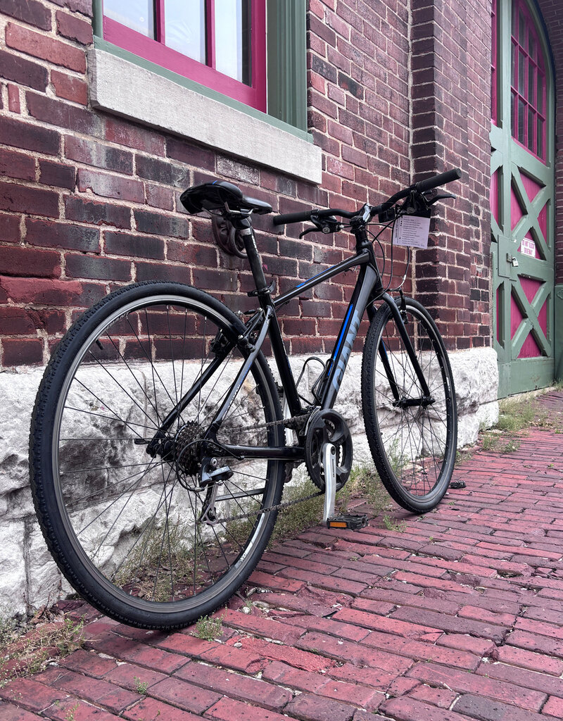 Giant Giant Escape : 17"
