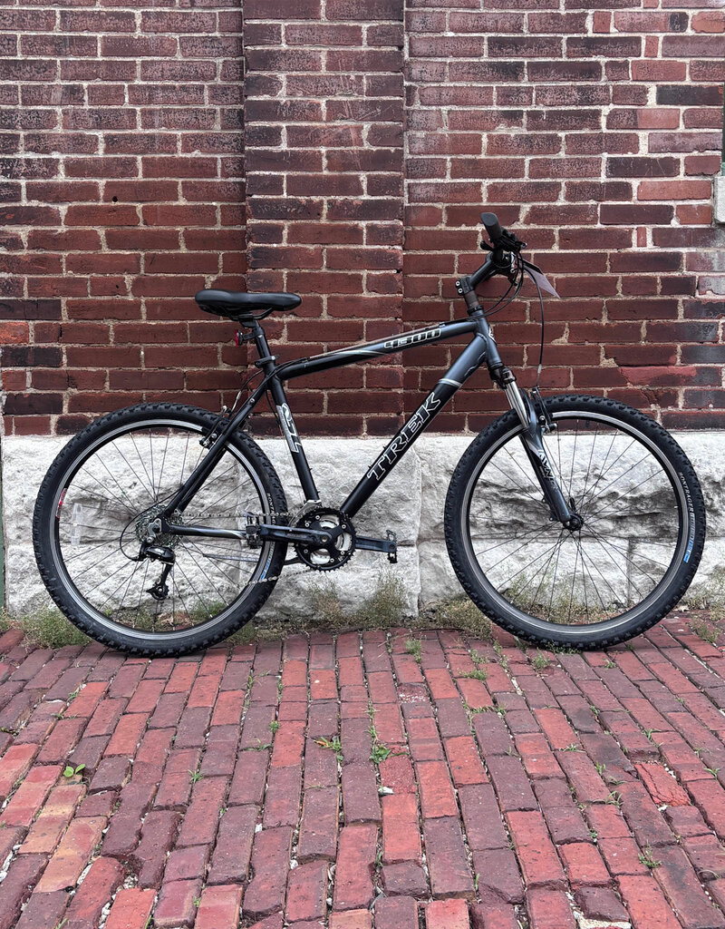 Trek Trek 4300 : 18"