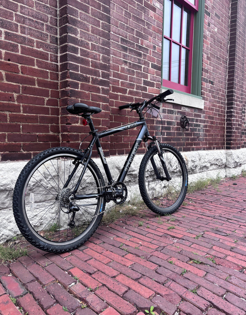 Trek Trek 4300 : 18"