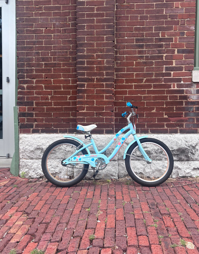 Liv Bike: Liv Adore : K20" wheel Light blue w/ polka dots