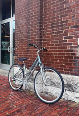 Giant Bike : Giant Cypress DX  : 15" Step Thru