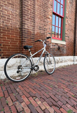 Specialized Bike: Specialized Crossroads : 16" Silver