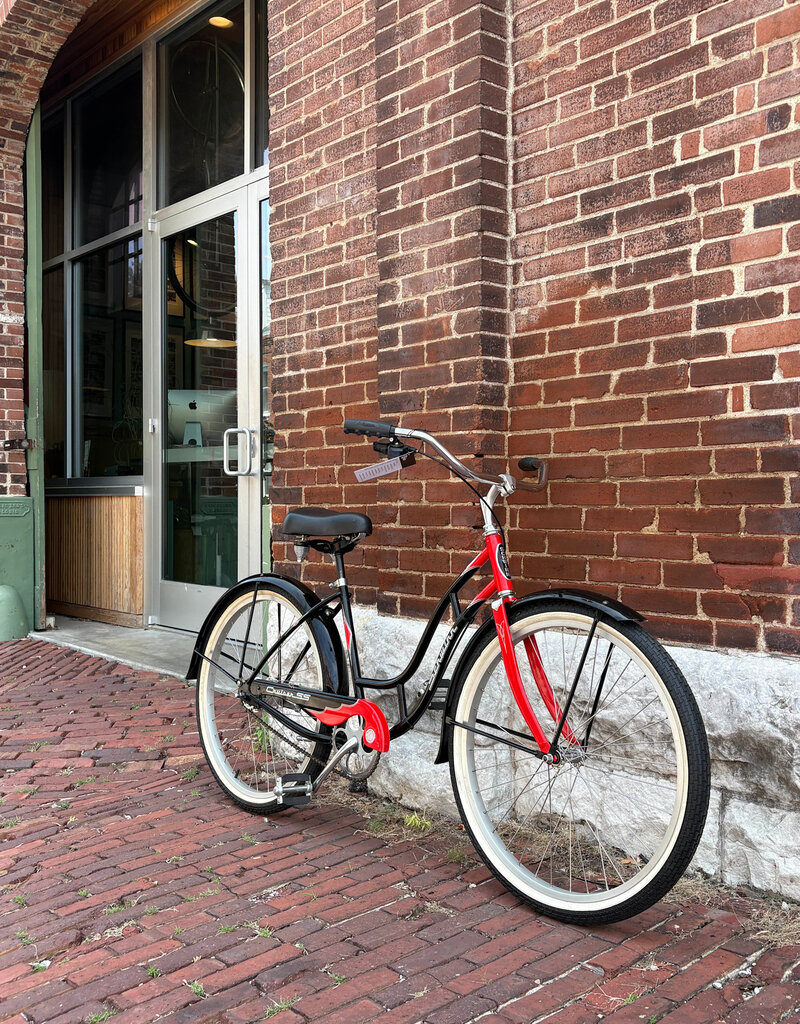 Schwinn Bike: Schwinn Cruiser SS : 17" : 7 Speed Internal Bla/ Red