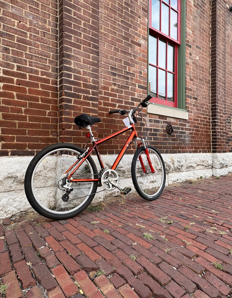 Raleigh Bike: Raleigh Venture 4.0 : 18" Rust