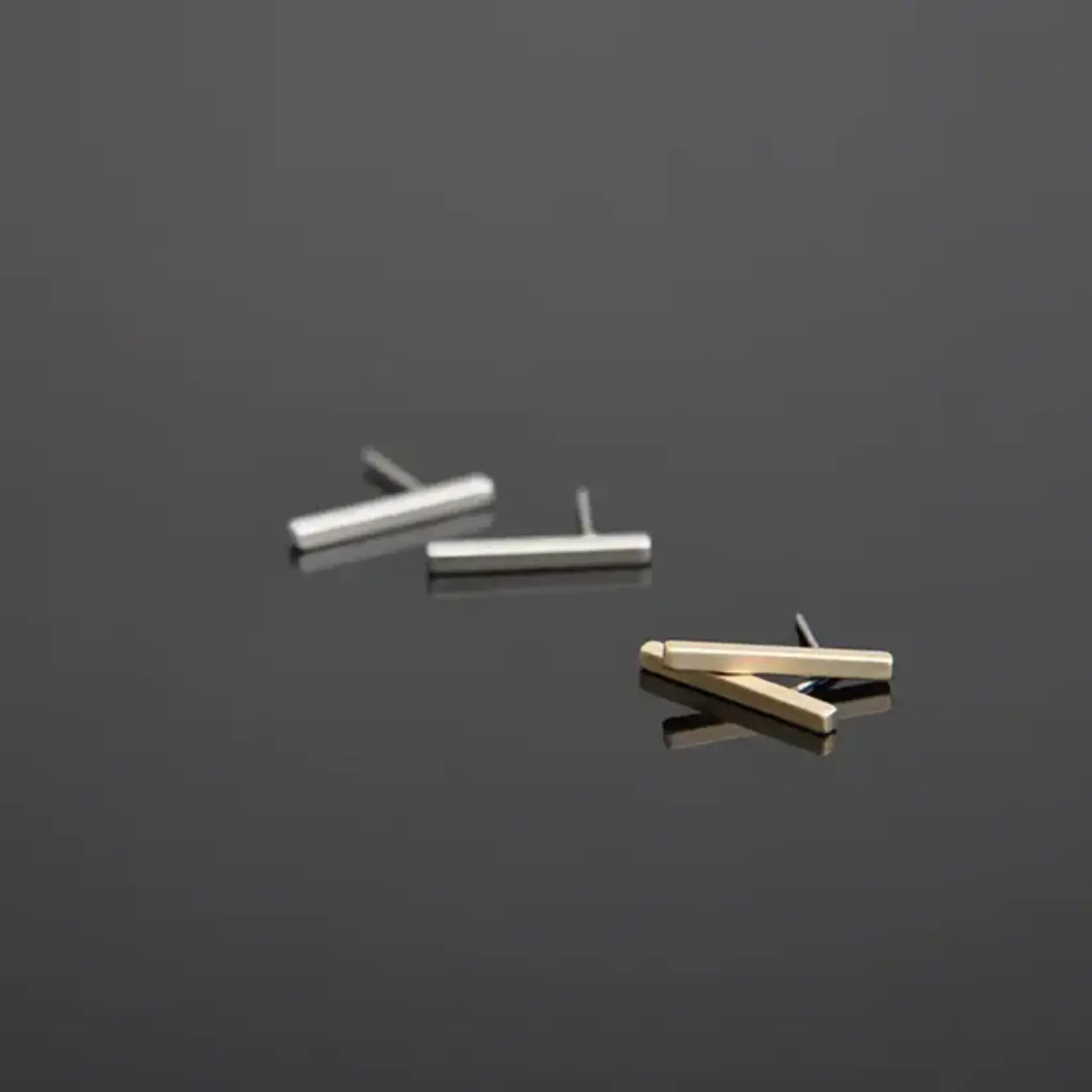 PURSUITS PURSUITS Bar Ear Studs (Satin Gold)