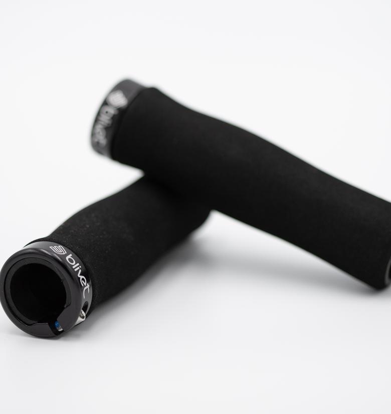 Blivet Ensemble moufles de guidon et poignées Mund