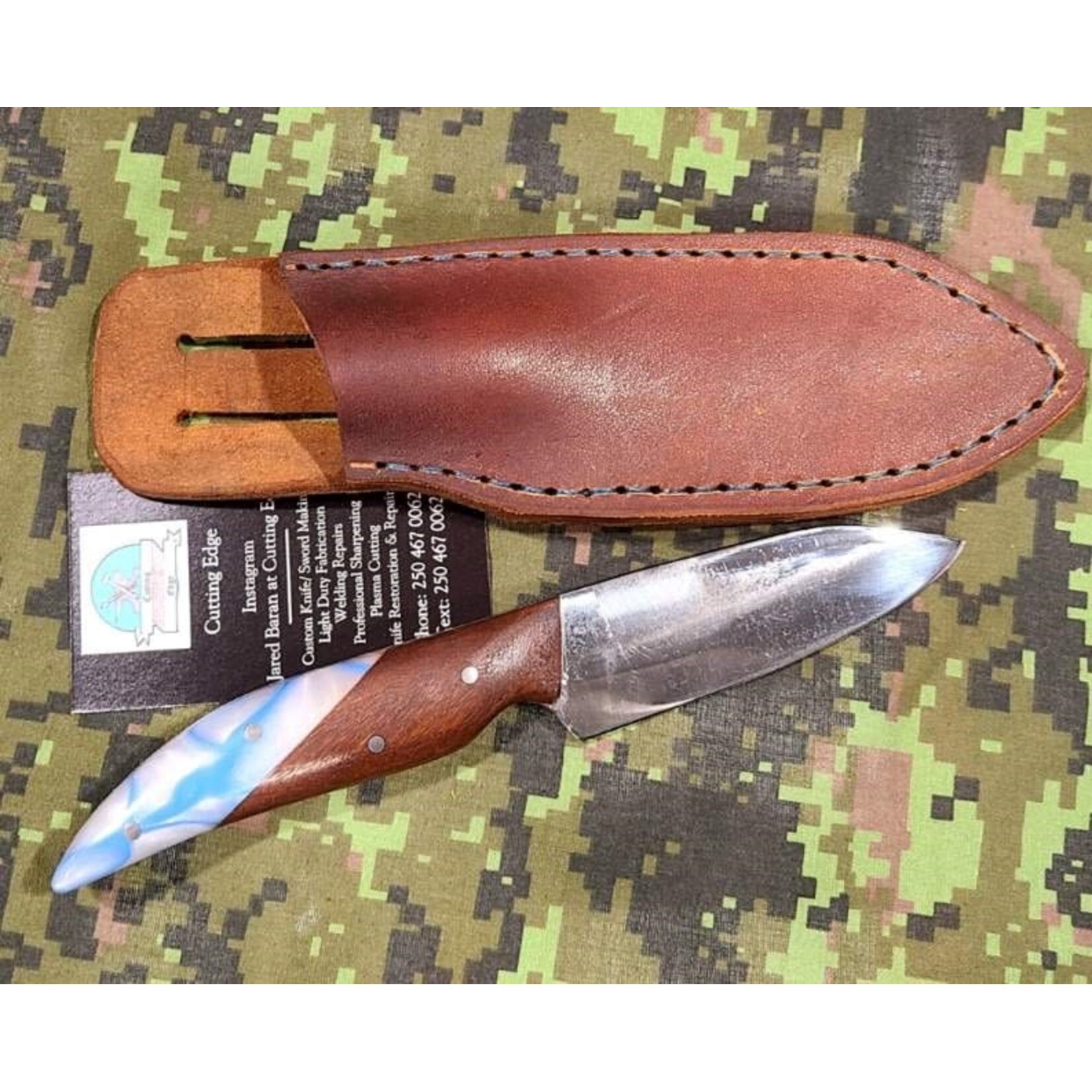 CUTTING EDGE CONSIGN CE BLUE MARBLE KNIFE W/ LEATHER SHEATH
