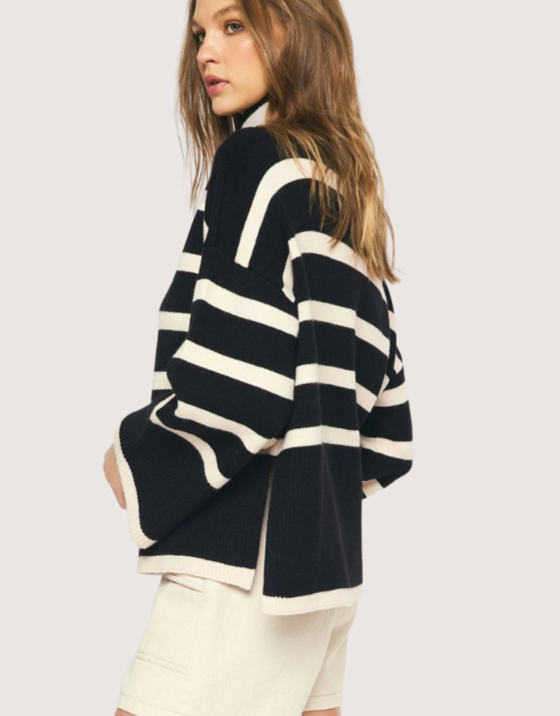 ENTRO Blk/Wht Stripe Sweater