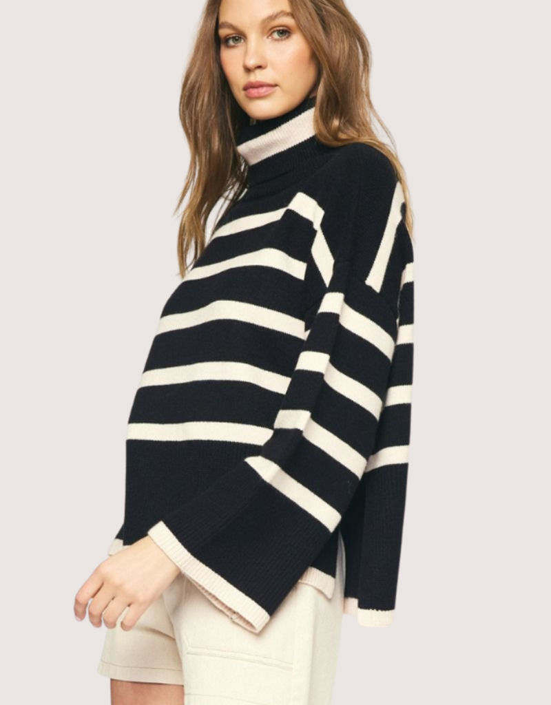 ENTRO Blk/Wht Stripe Sweater