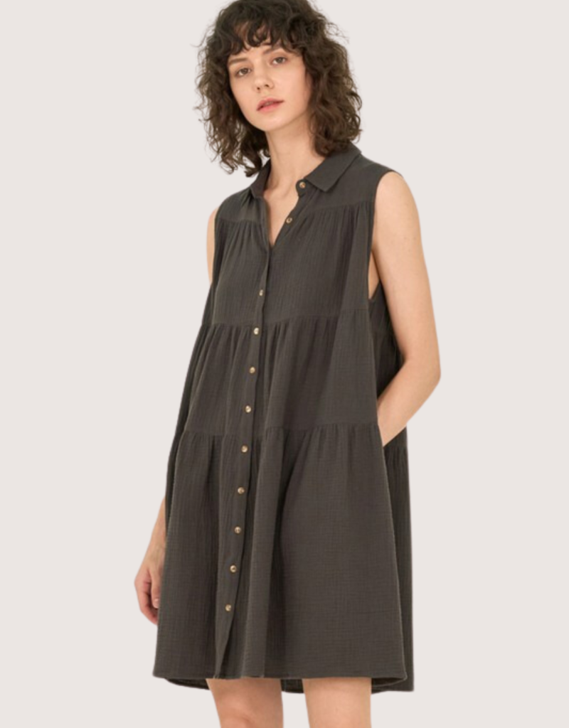 GRADE & GATHER Black Tiered Gauze Sleeveless Shirt Dress