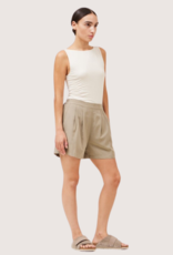 GRADE & GATHER Dry Thyme Pleated Shorts
