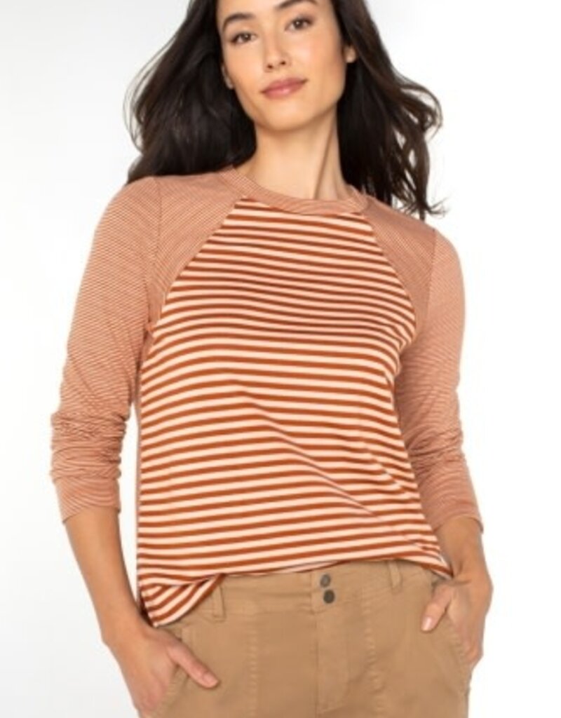 LIVERPOOL LOS ANGELES Long Slv Crew Neck Knit Top w/ Seaming