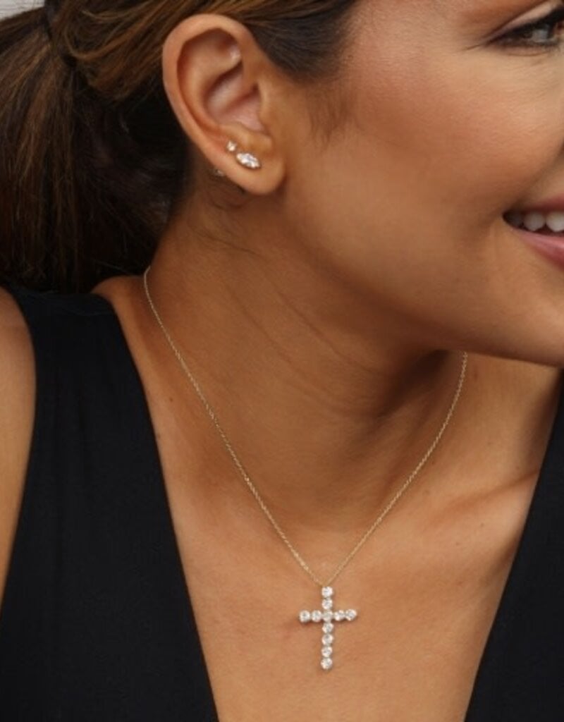 MELINDA MARIA Oh She Fancy Cross Pendant 15'