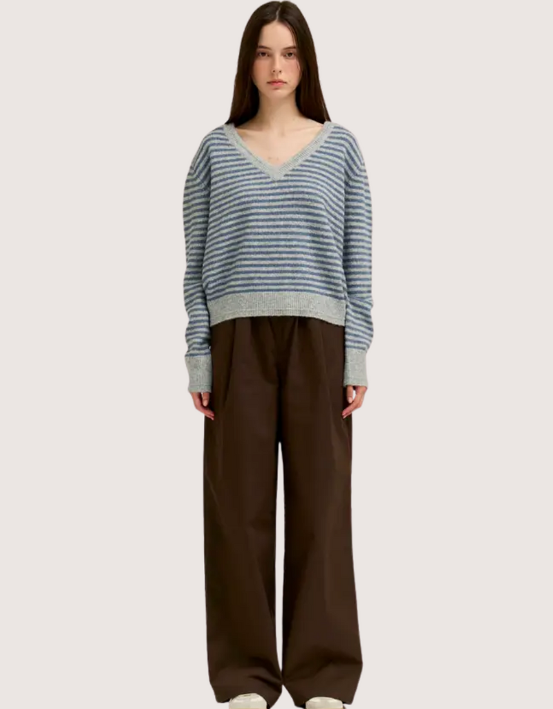 GRADE & GATHER Slouchy V Neck Pullover Grey and Sky Blue