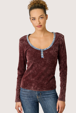 MYSTREE Henley Washed Brush Ribbed Top Washed Burgundy