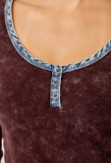 MYSTREE Henley Washed Brush Ribbed Top Washed Burgundy
