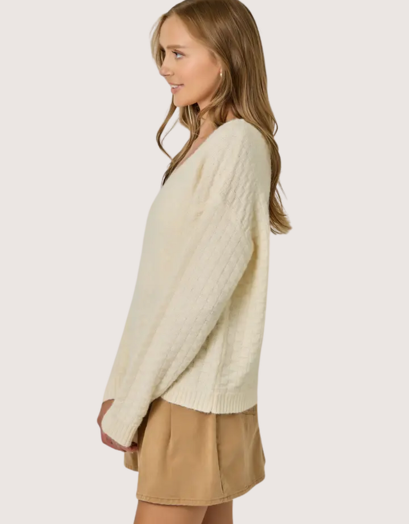 MYSTREE Embossed Texture Knitted Sweater Ivory