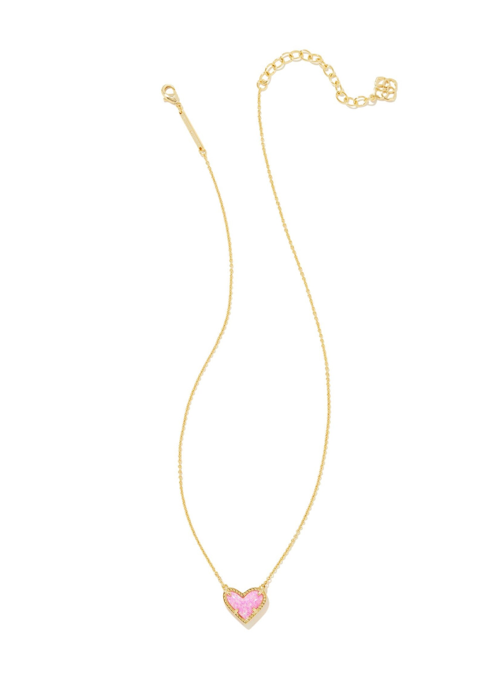 Kendra Scott ARI HEART SHORT PENDANT NECKLACE