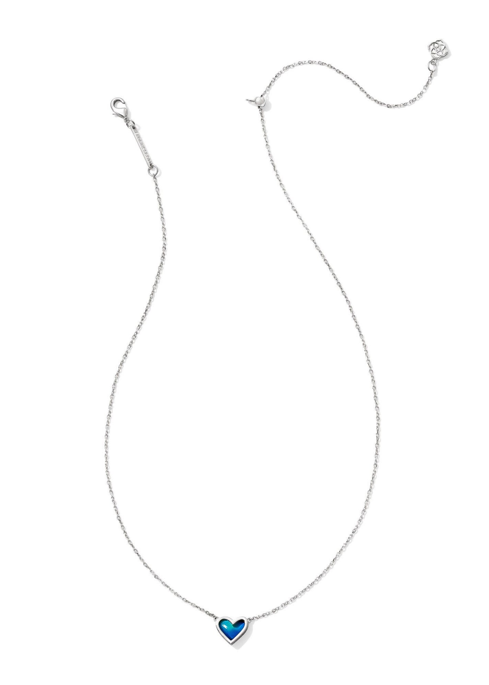 Kendra Scott FRAMED ARI HEART SHORT PENDANT NECKLACE
