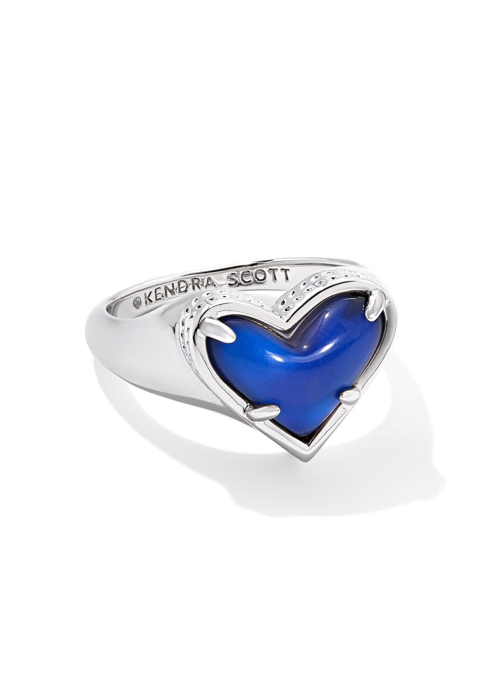 Kendra Scott FRAMED ARI HEART BAND RING