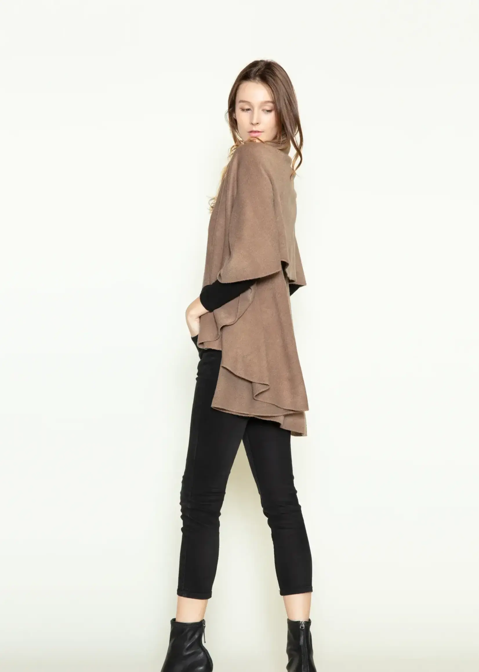 Look Shawl Vest (Taupe)