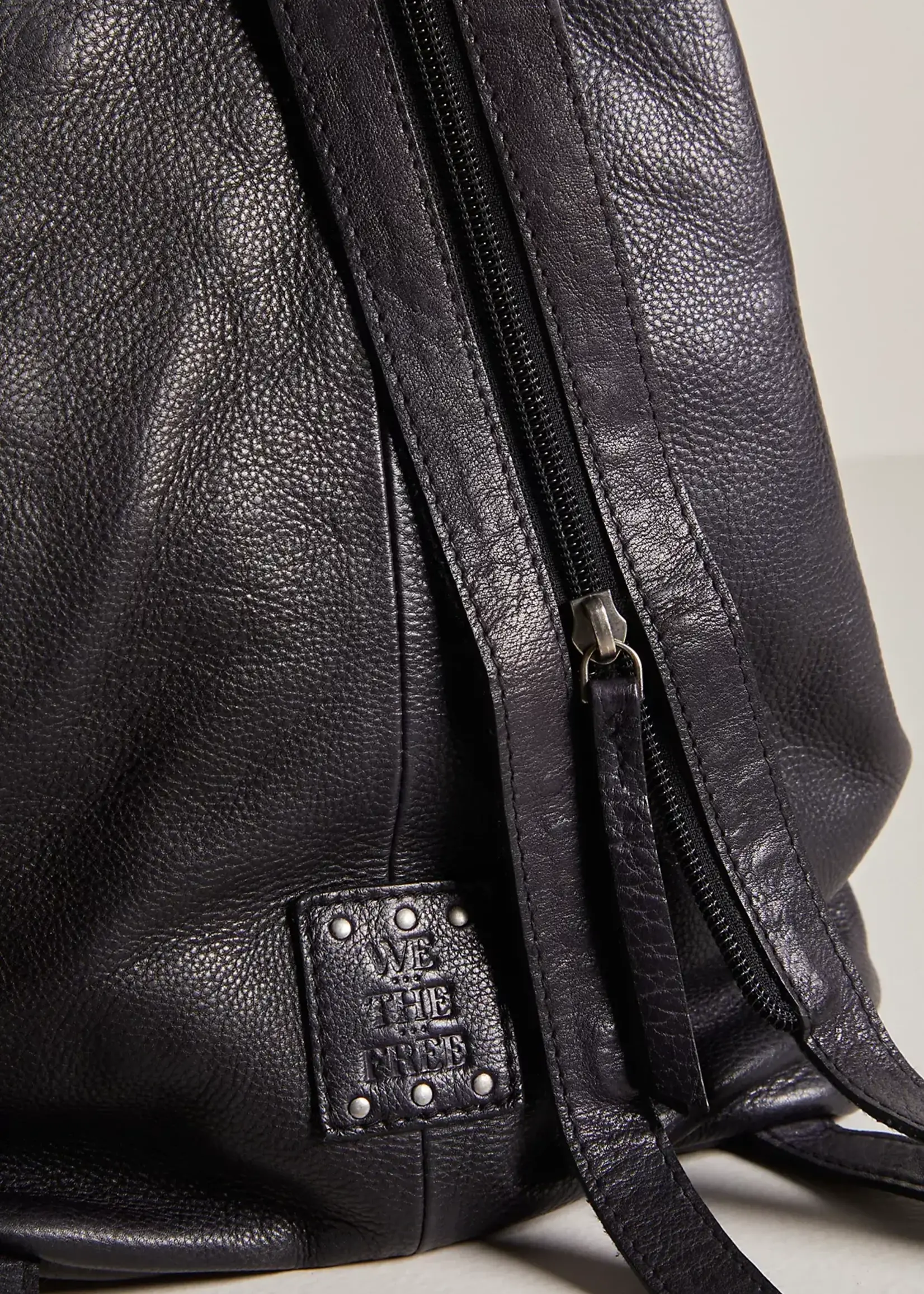 Free People Soho Convertible Sling Bag  (Black)