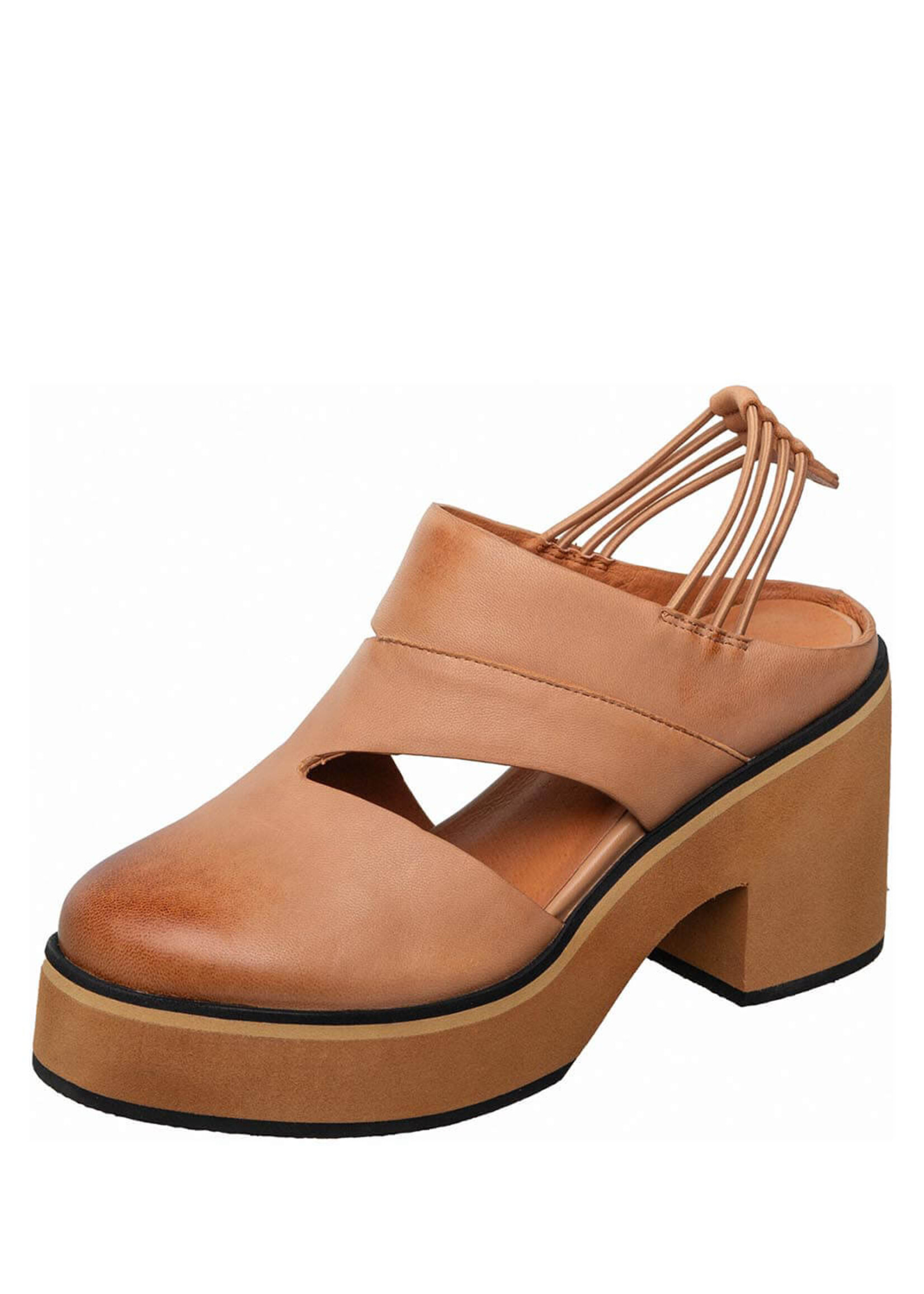 Antelope Isadora (Camel)