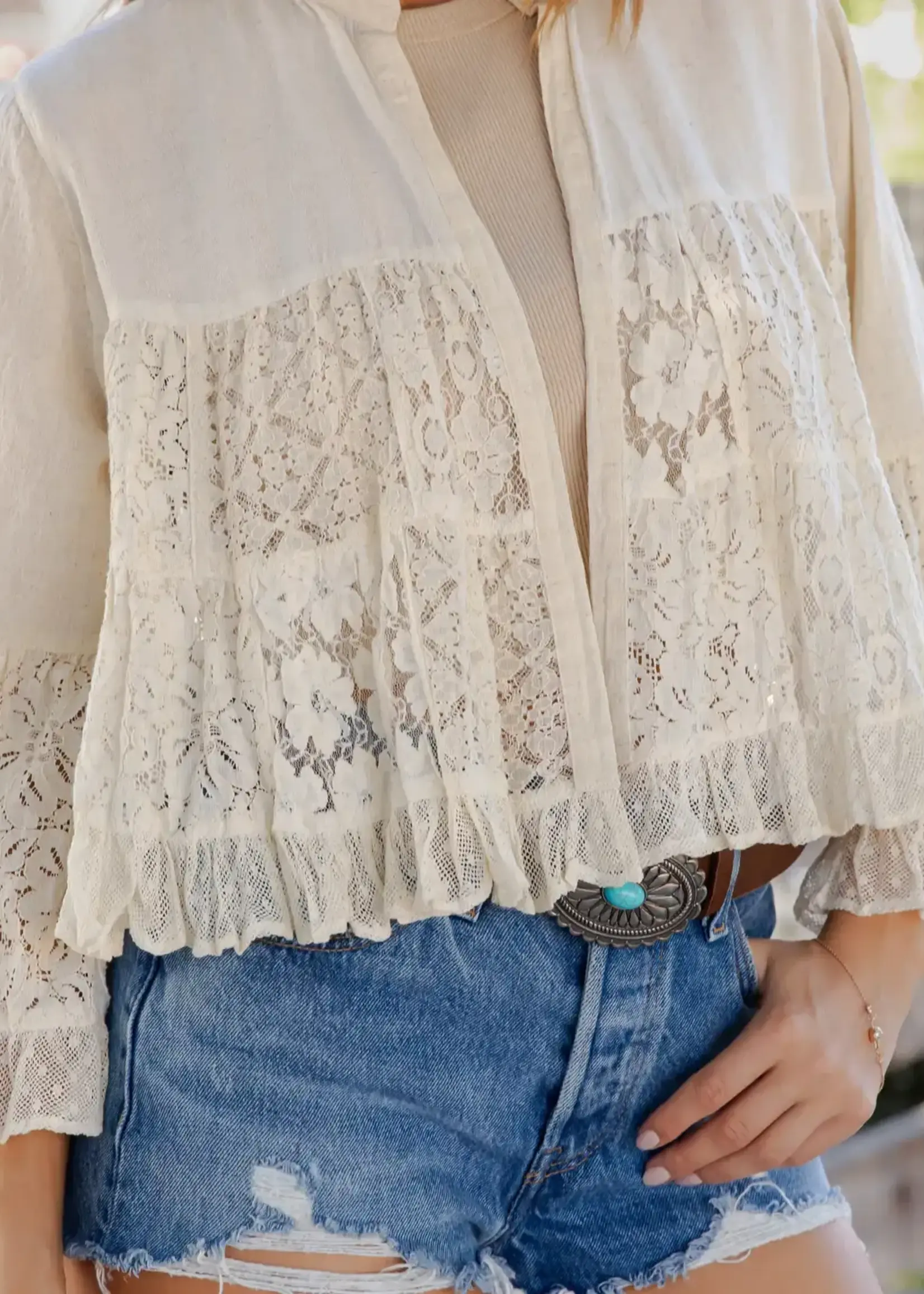 UYT Imports Lace Shrug (Natural)