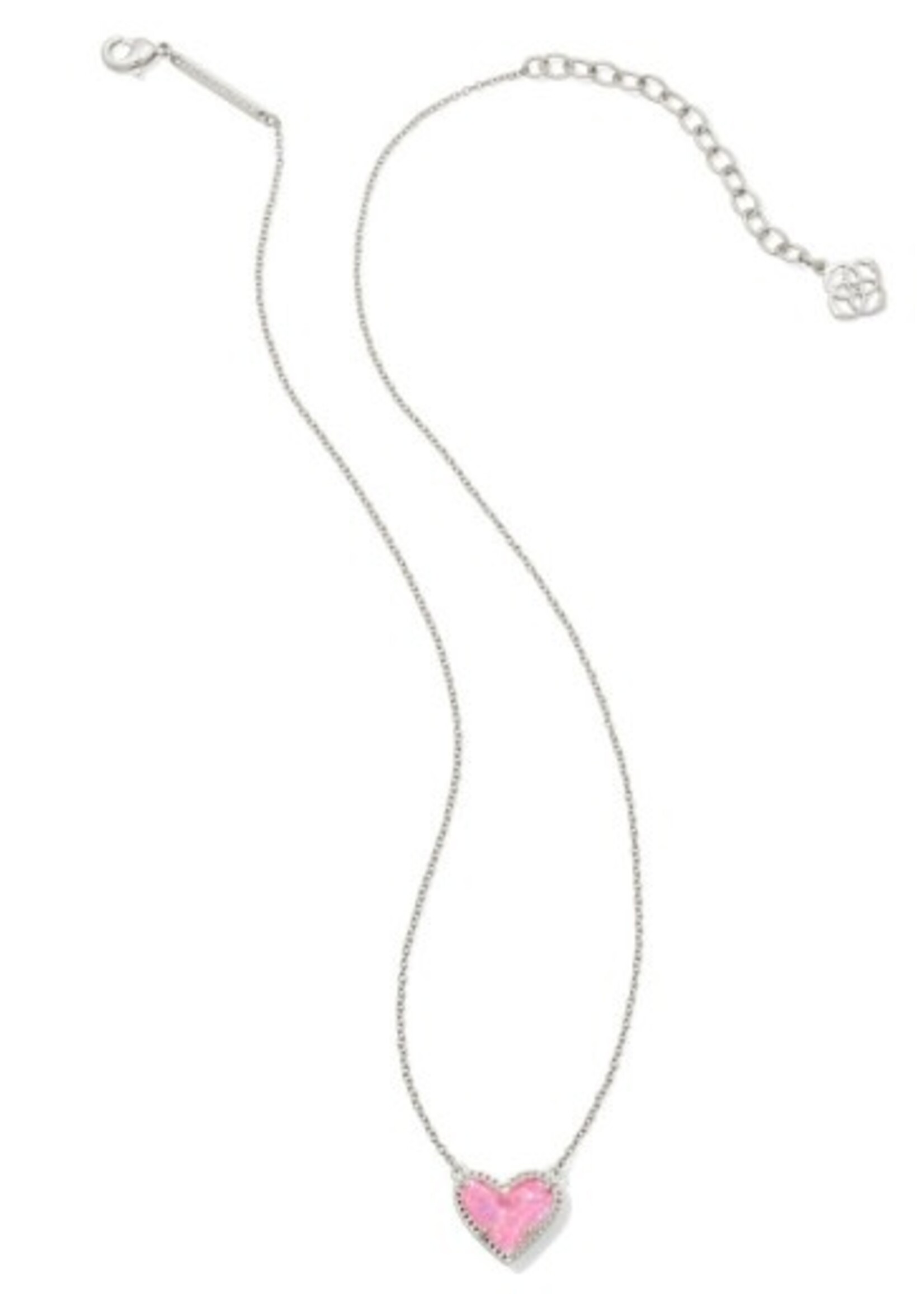 Kendra Scott ARI HEART SHORT PENDANT NECKLACE