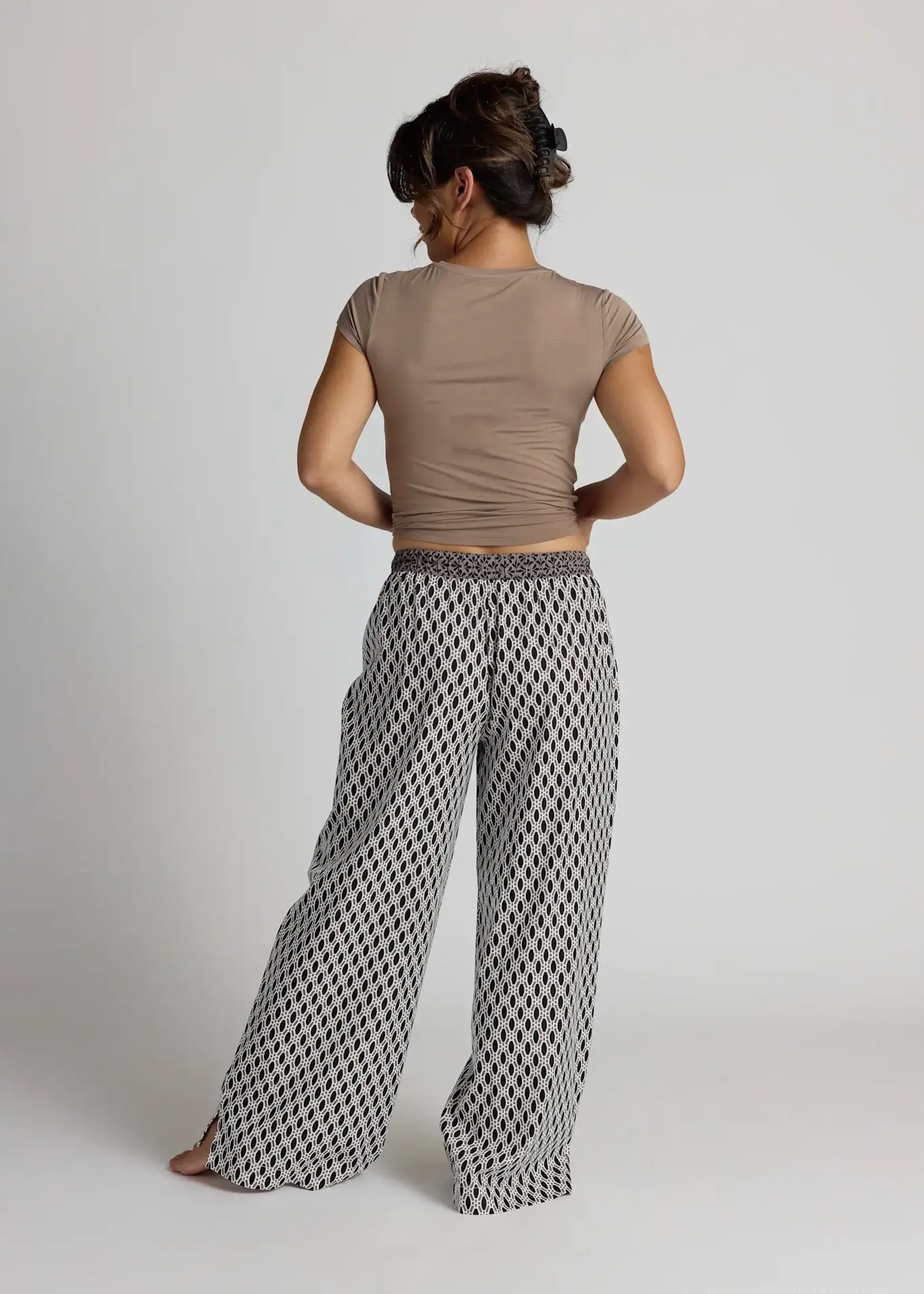Faceplant Dreams Cotton Printed Pant: Black/Taupe