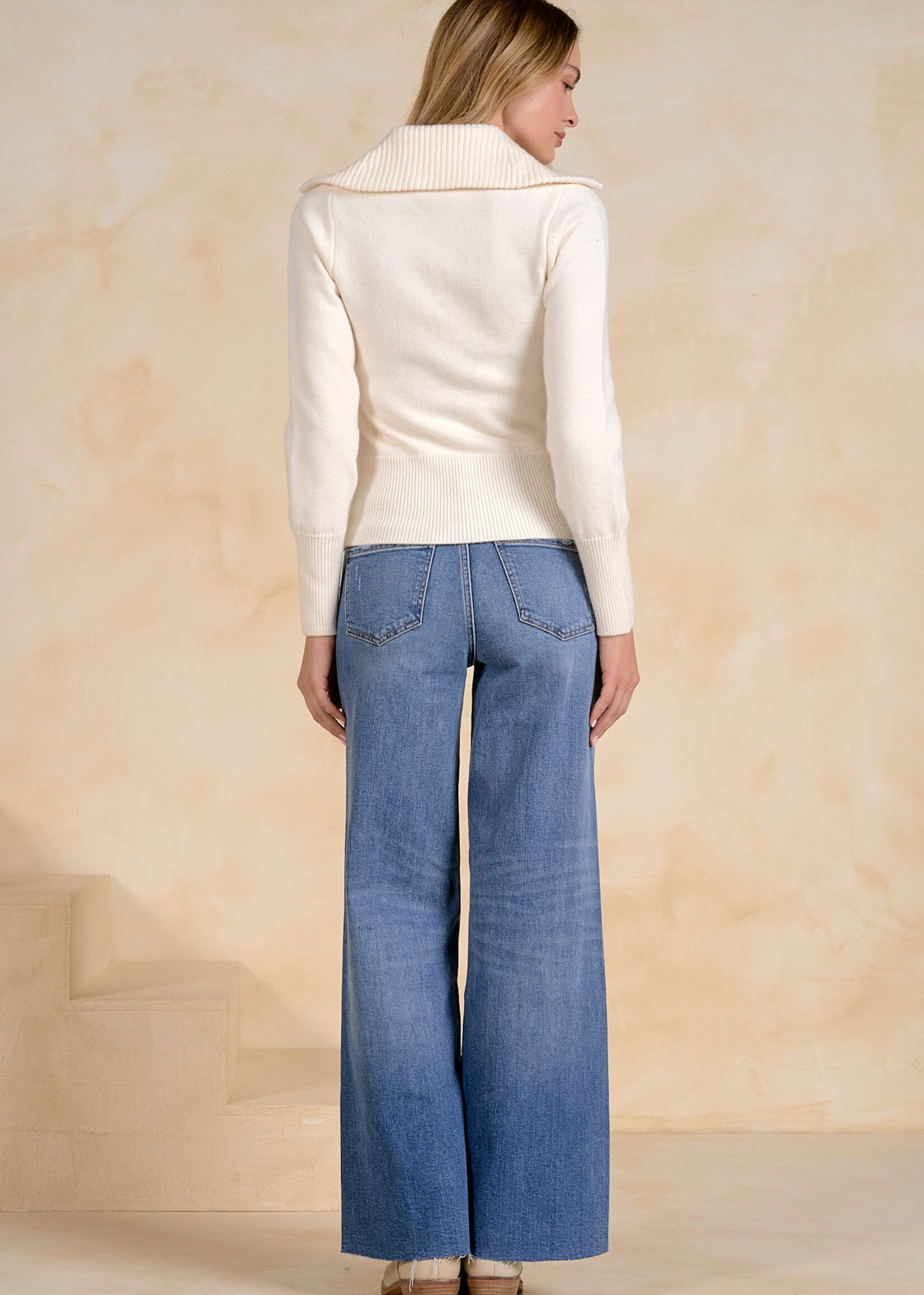 Elan Zip Up Sweater (Off White)