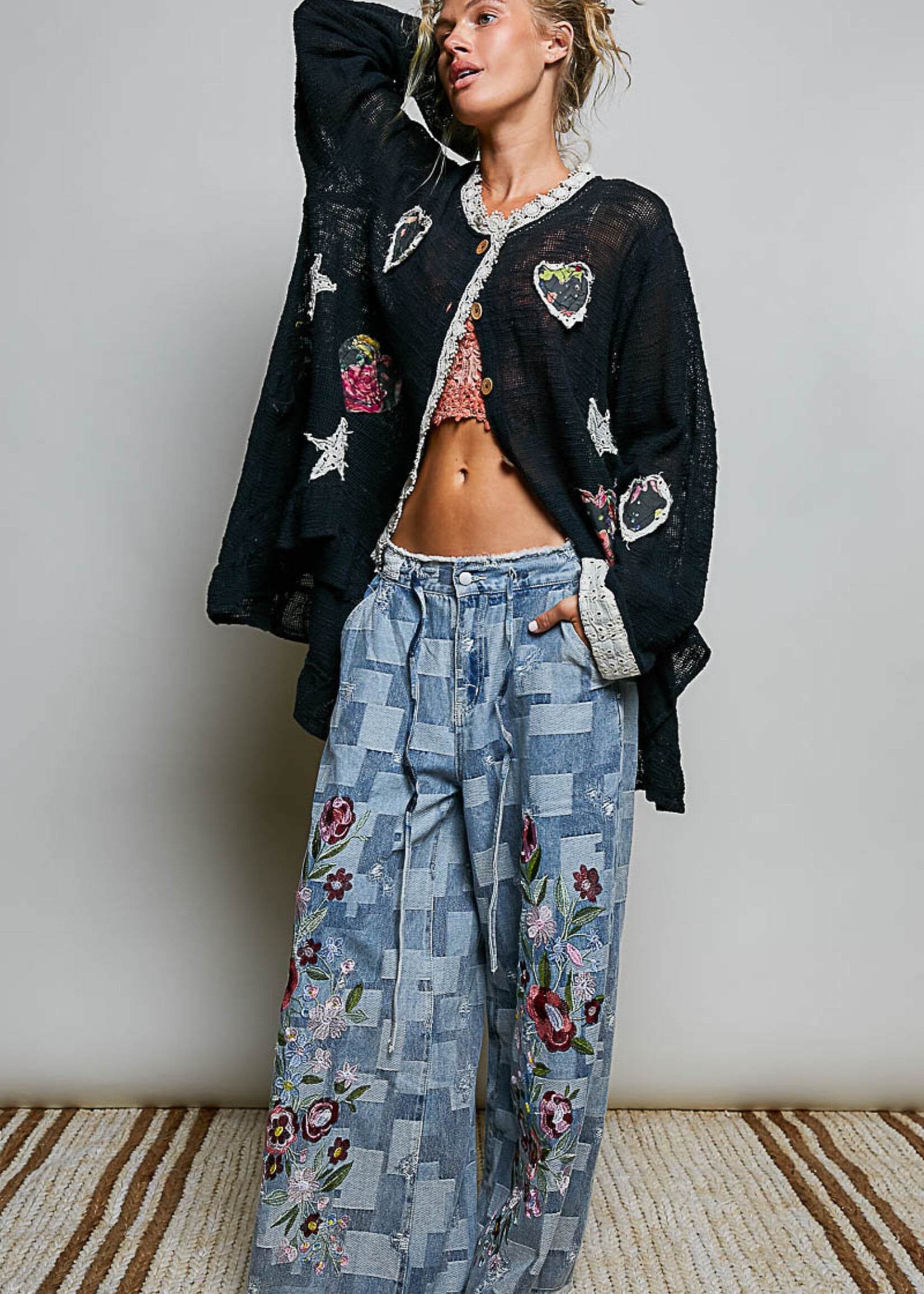 POL Floral Heart and Star Appliqué Crochet Lace Trim Cardigan (Black)