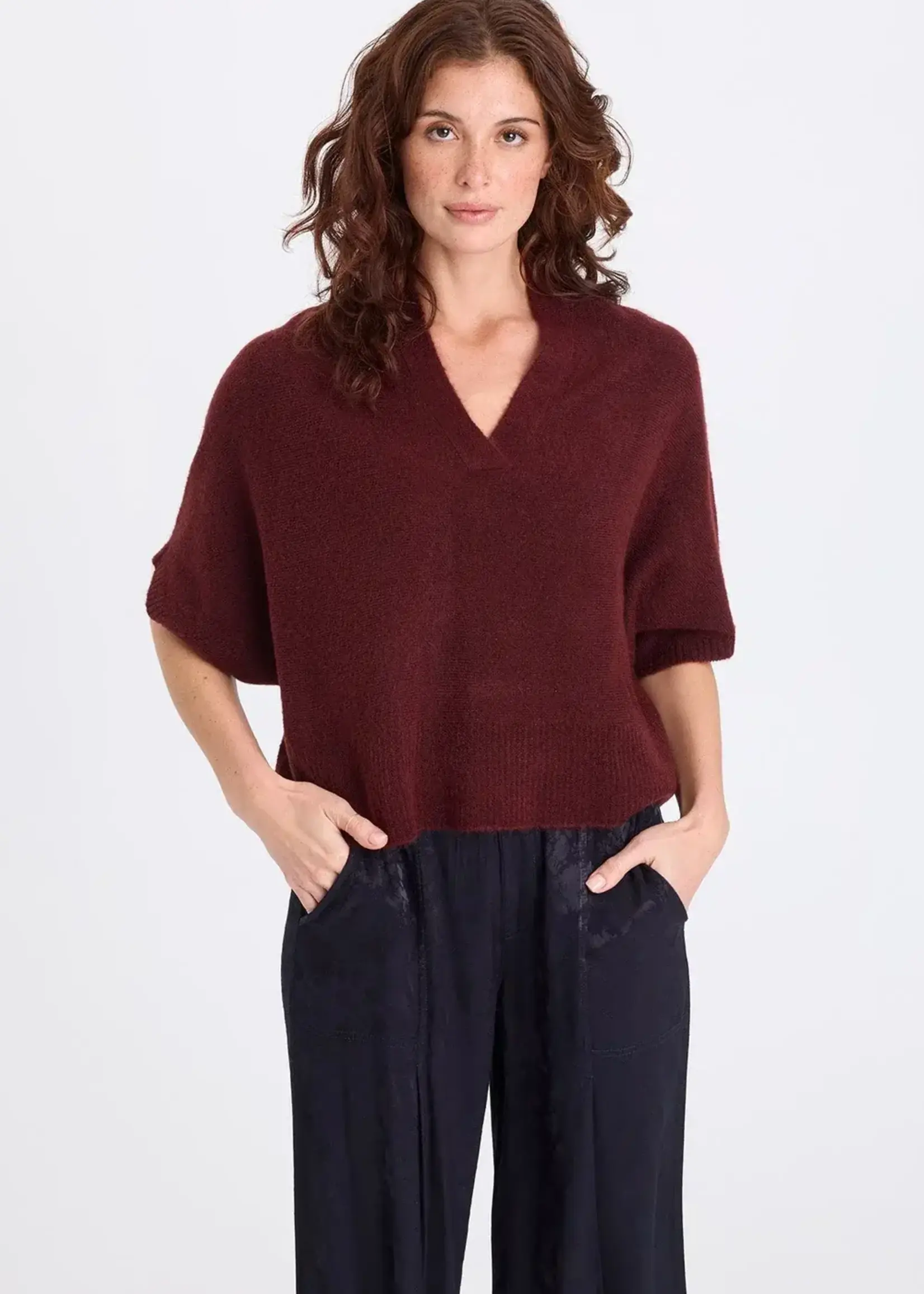 Wearables/XCVI Atemu Pullover (Berry Jam)