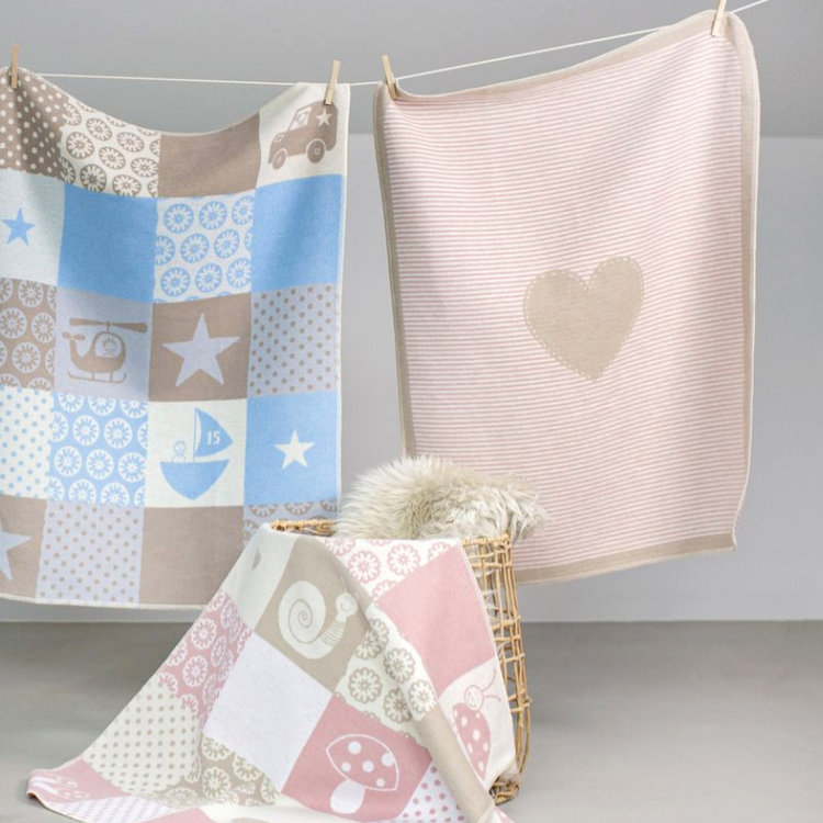 David Fussenegger Juwel Blanket Stripes Heart Pink