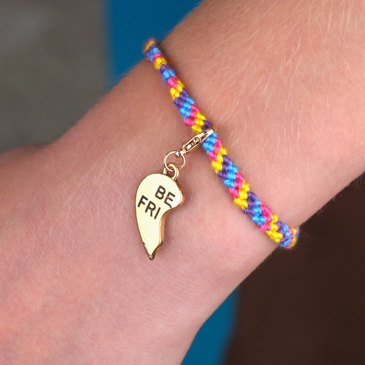 On-The-Go Friendship Bracelet Kit