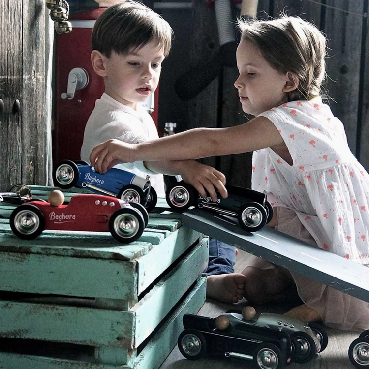 Playforever Silver Racing Car