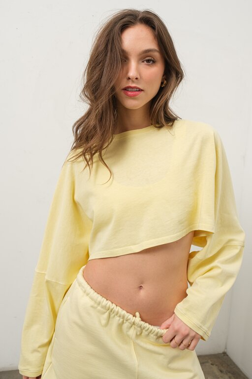 oversize long sleeve crop top