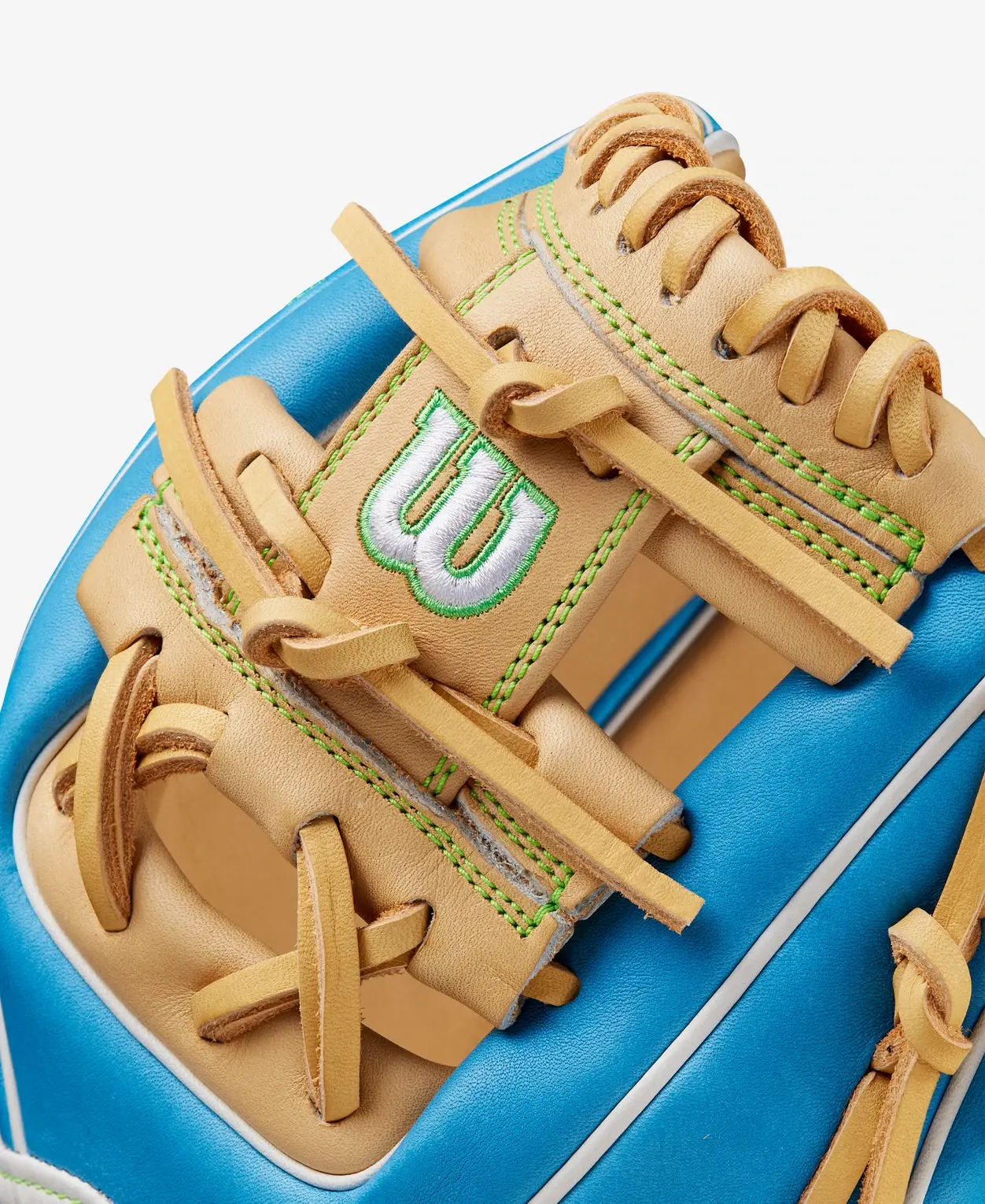 Wilson 2024 Winter A2000 PF11 Blonde & Sky Blue 11"