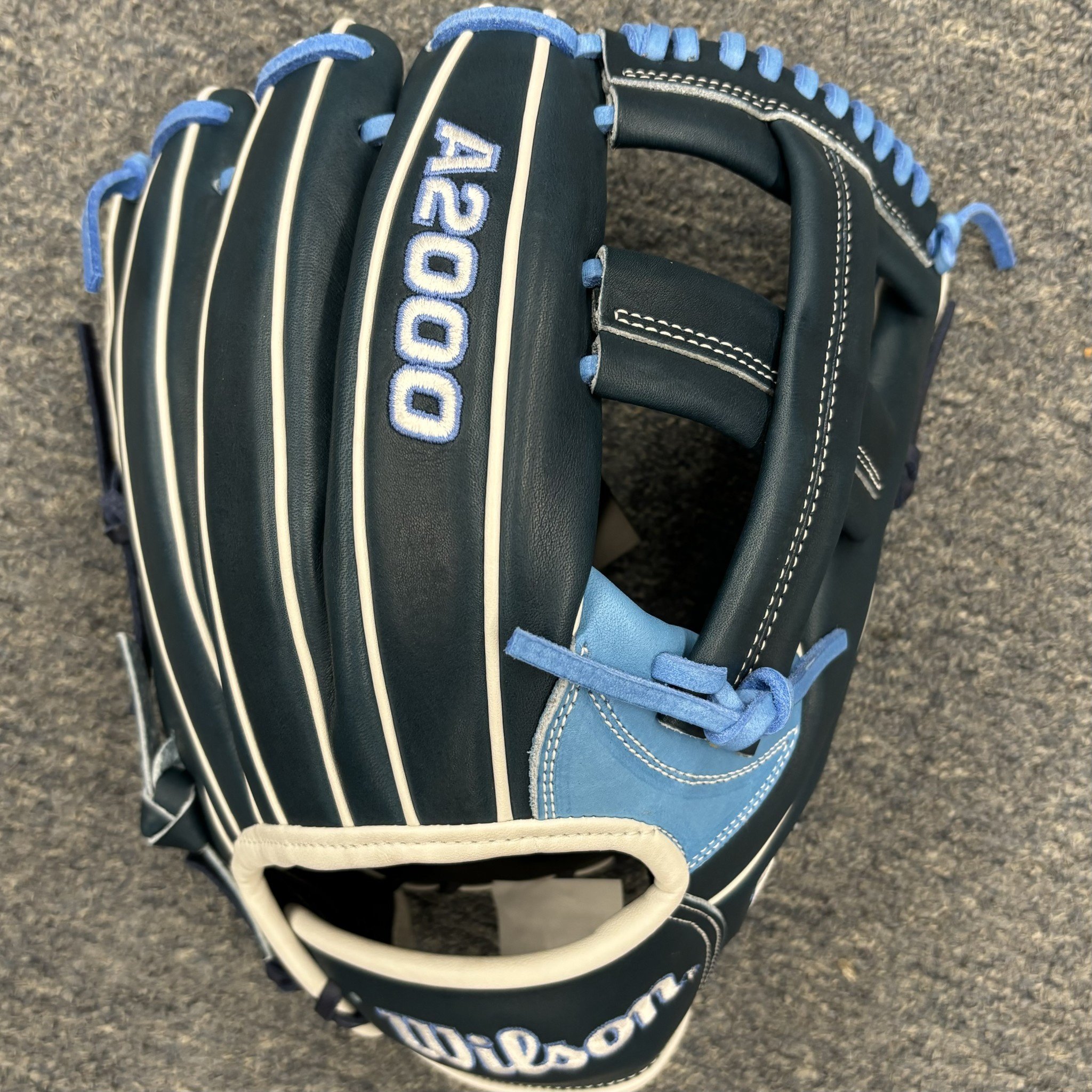 Wilson A2000 KG EL3 Navy/Sky Blue 11.75"