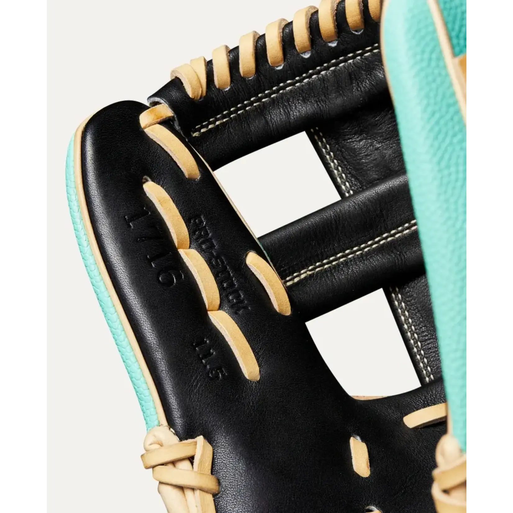 Wilson 2025 Spring A2000 1716SS Seafoam/Black 11.5"